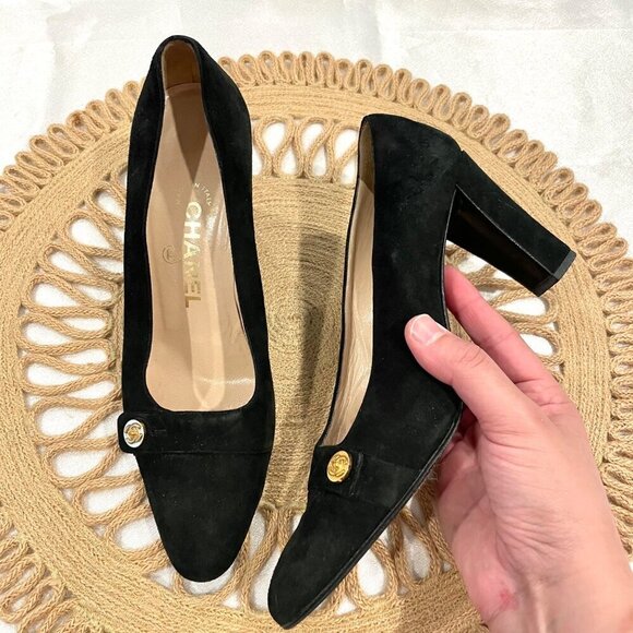 Chanel Black Suede CC Block Heel Pumps Size 7 A - Picture 1 of 16